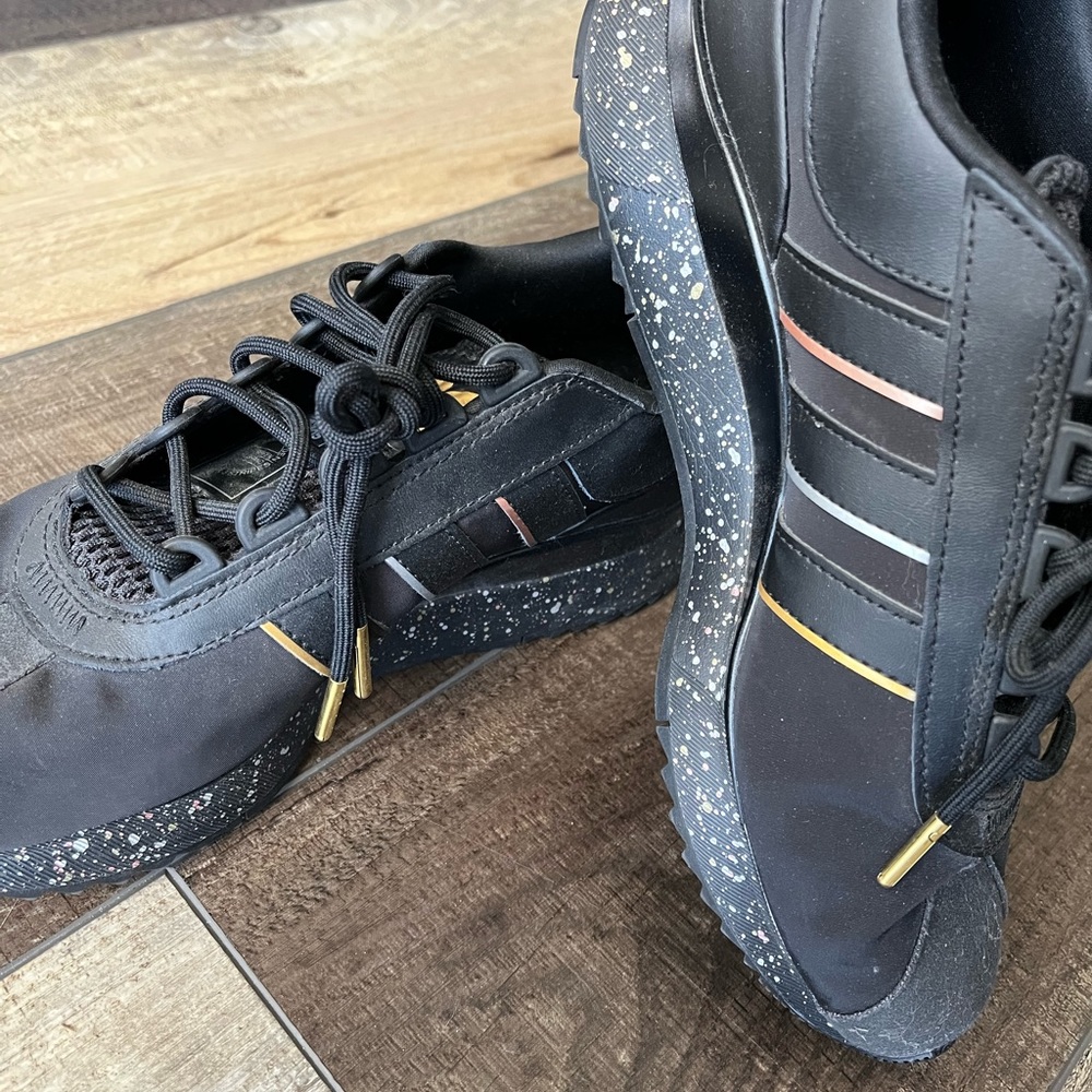 Women Adidas athletic shoe